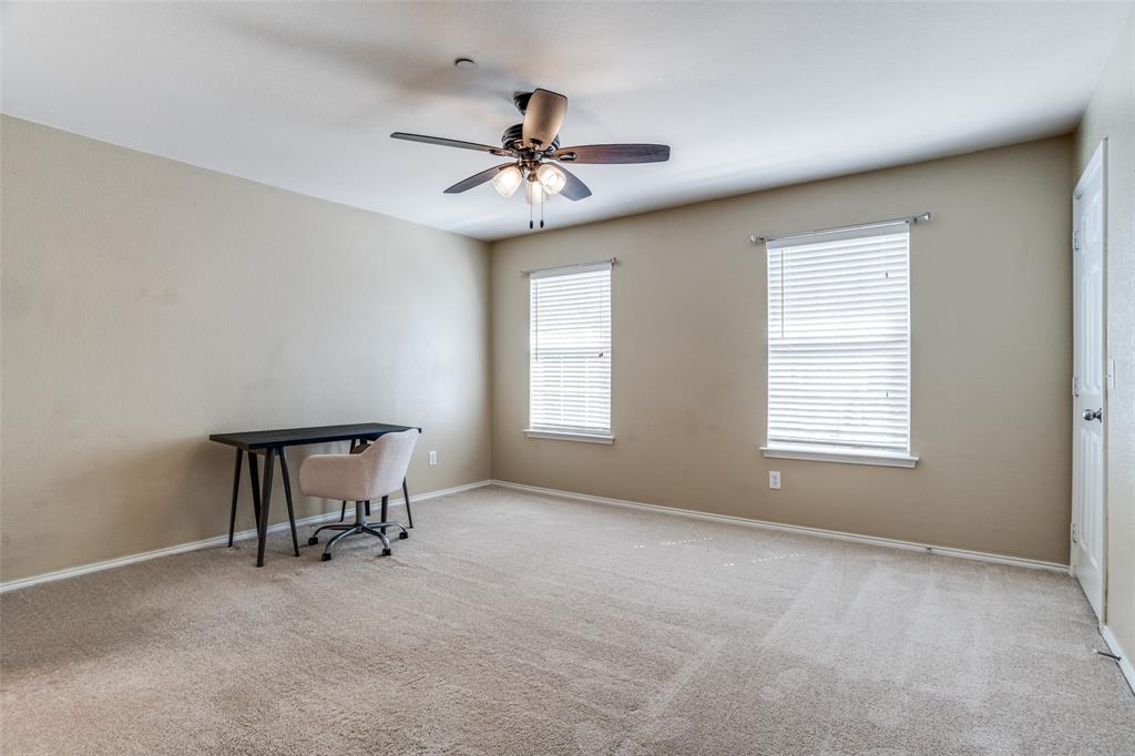 Pasquinellis Village On The Green - Residential