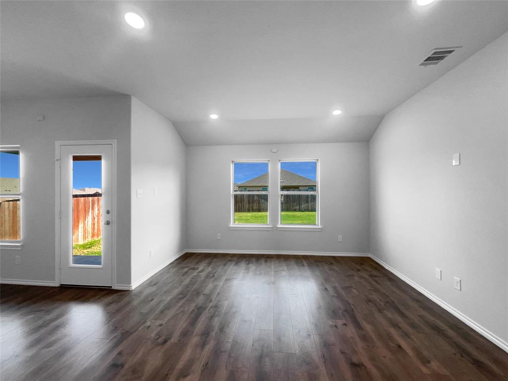 905 English Drive