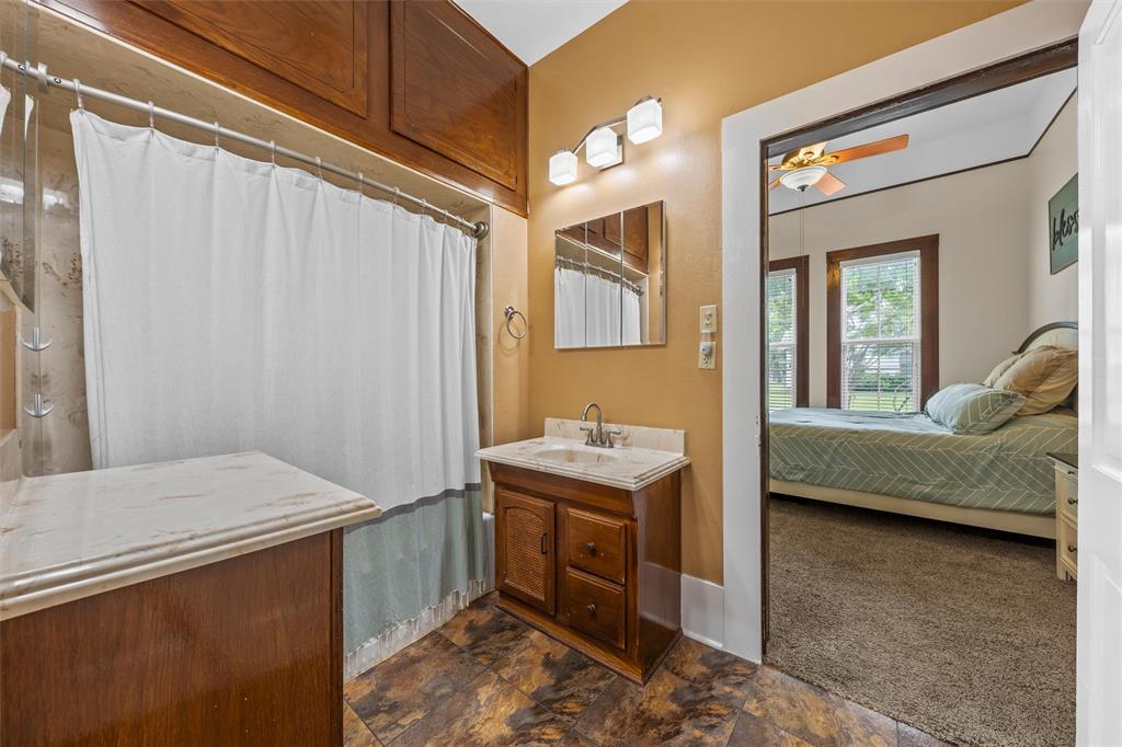 Davis Ext - Residential
