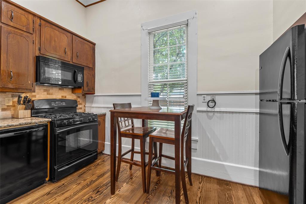 Davis Ext - Residential