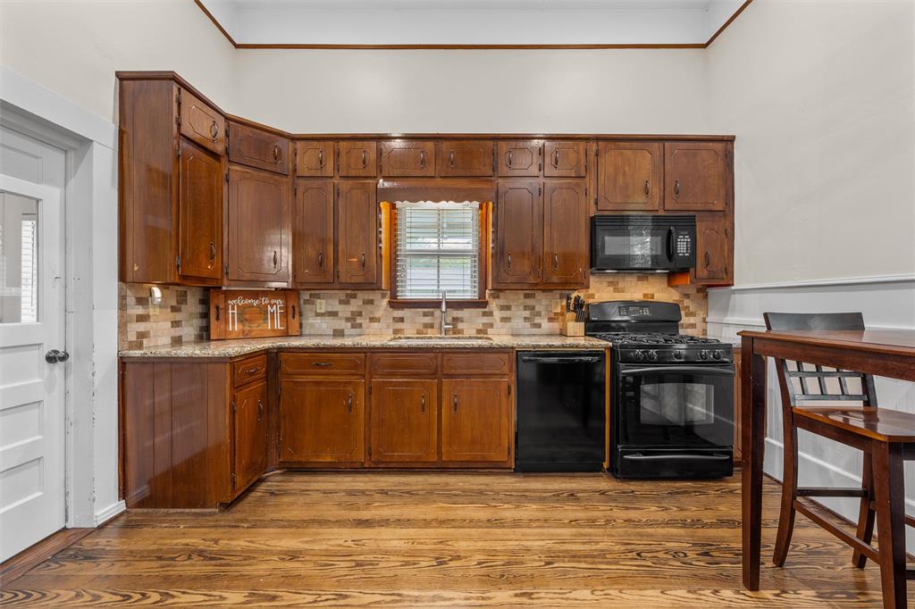 Davis Ext - Residential
