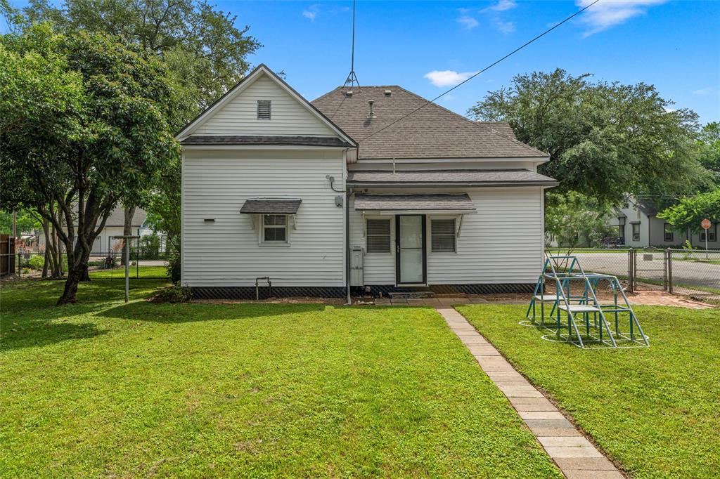 Davis Ext - Residential