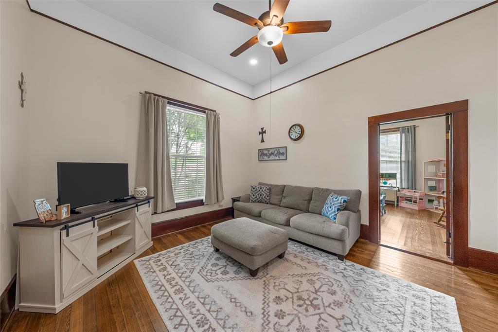 Davis Ext - Residential