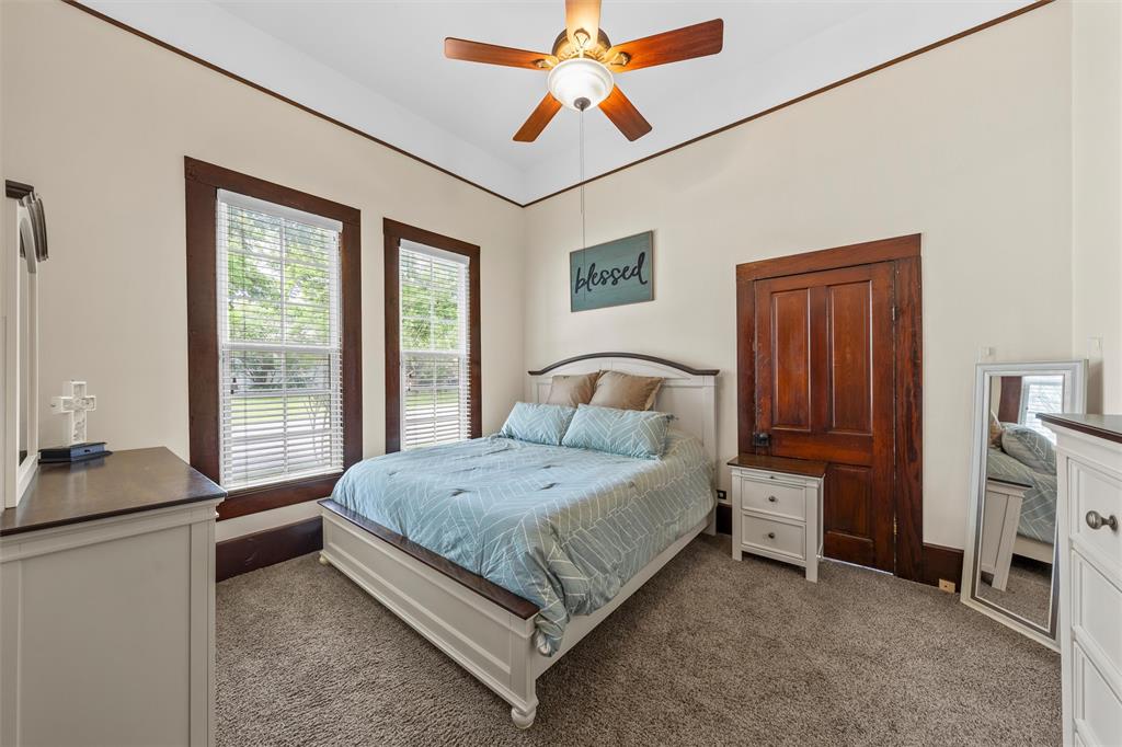 Davis Ext - Residential