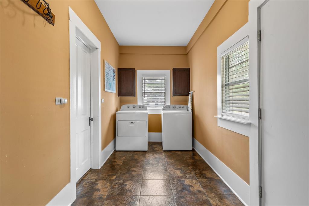 Davis Ext - Residential