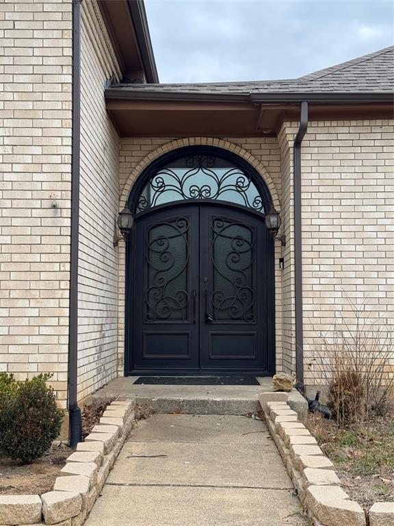 921 Angela Drive