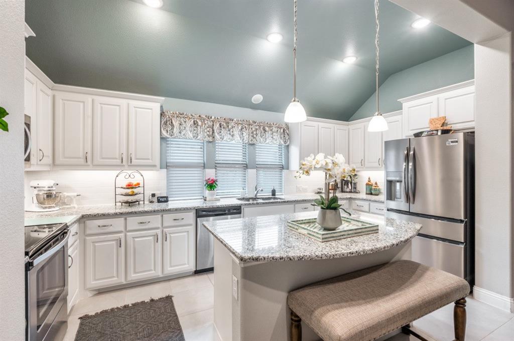 Woodridge Estates Ph - Residential