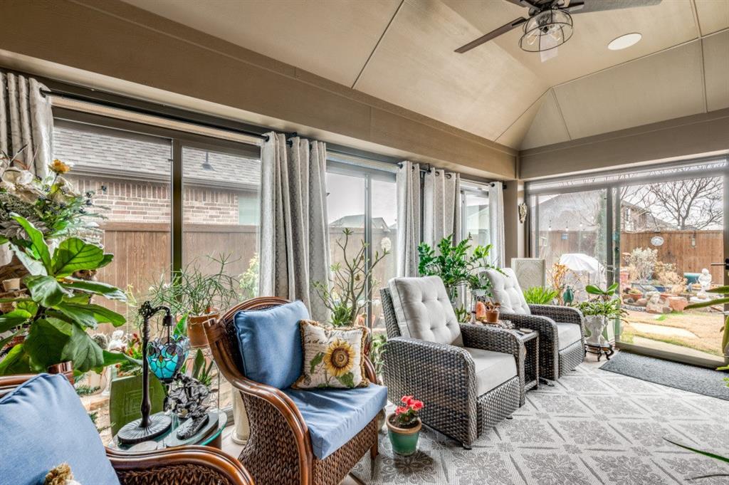 Woodridge Estates Ph - Residential