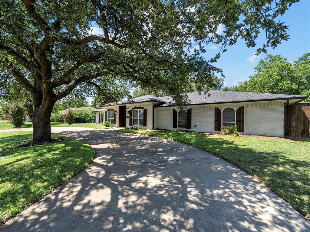 3115 Walnut Hill Lane