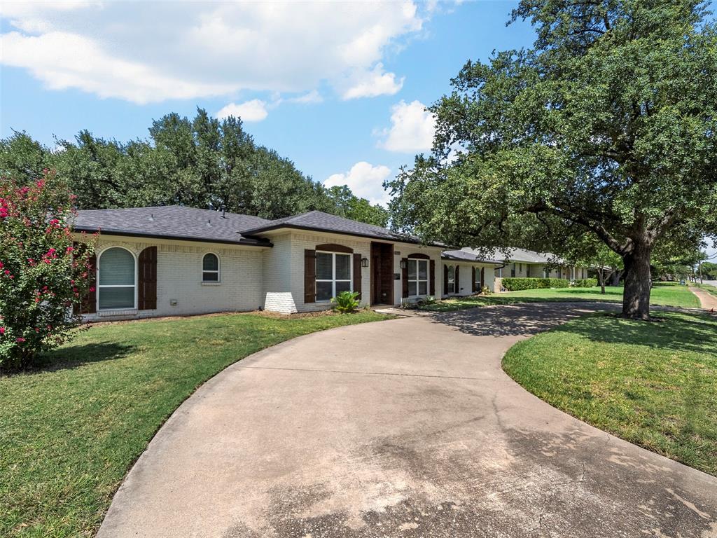 3115 Walnut Hill Lane