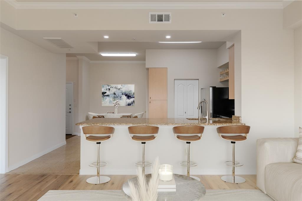 Renaissance On Turtle Creek Condo - Residential