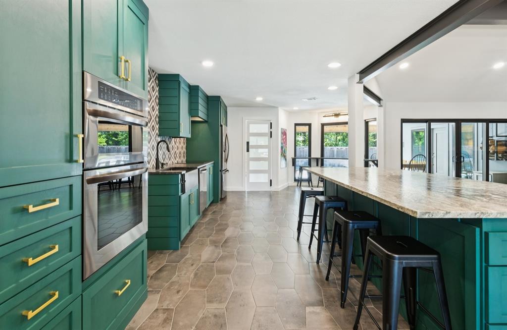 1210 Wood Creek Lane