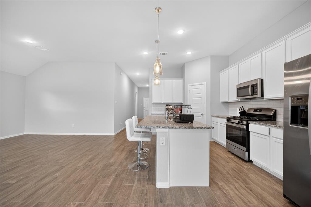 WOODSTONE PH 1 - Residential Lease