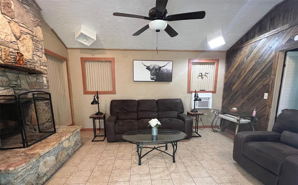 Western Lake Estates B - Residential