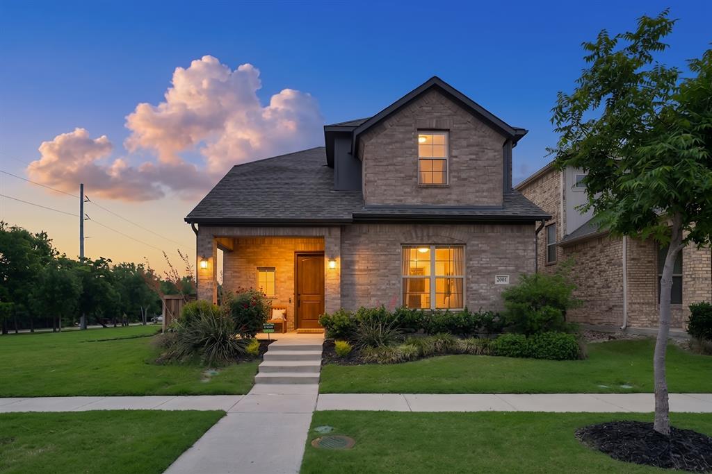 2502 Westbank Trail