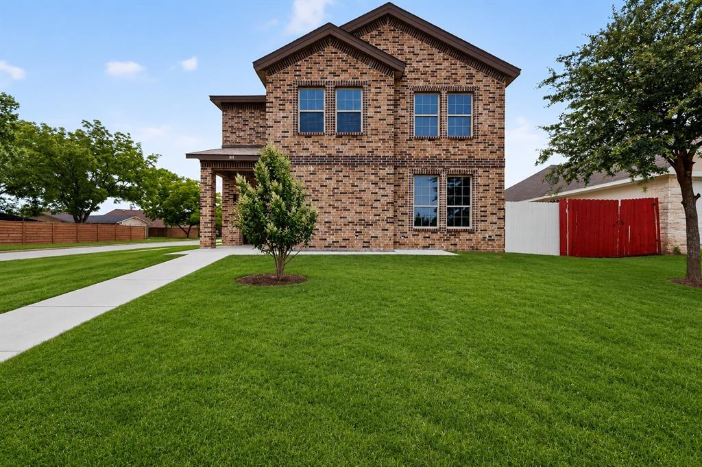 800 Oak Creek Drive