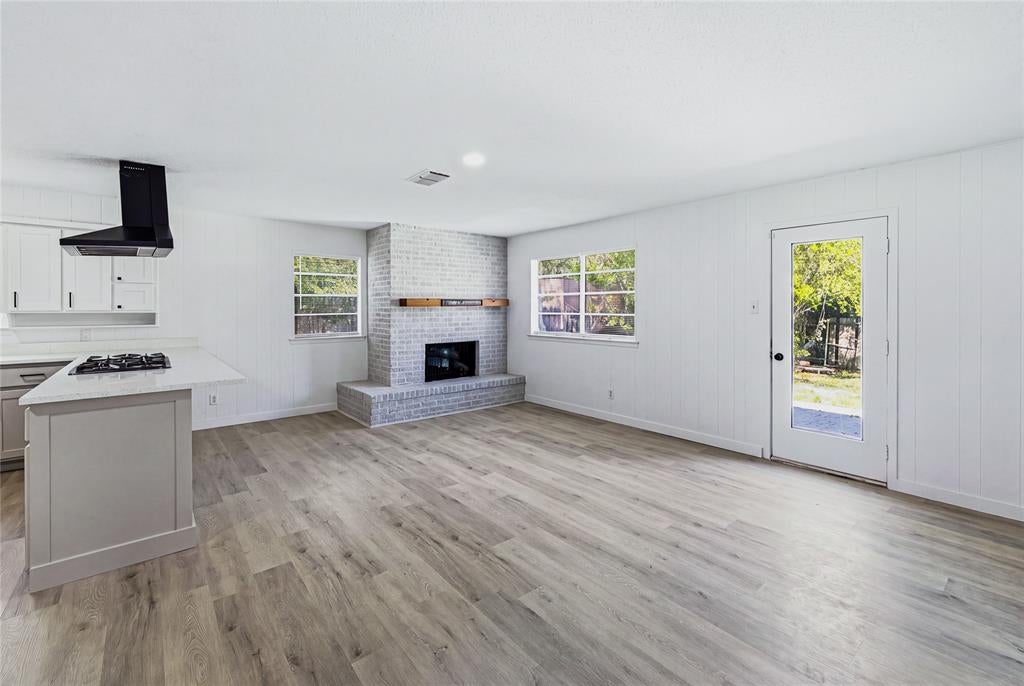 600 Meadowcrest Drive