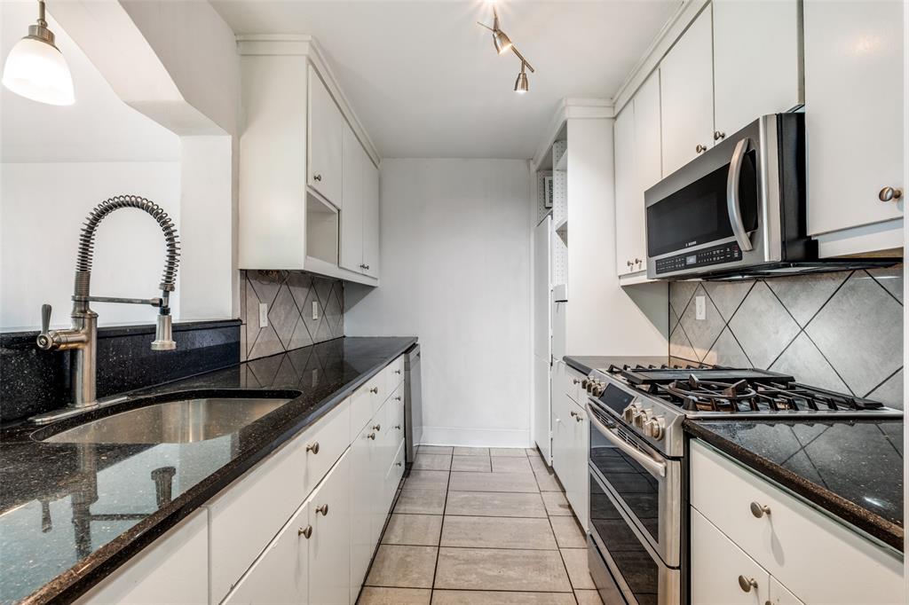 Twenty-One Turtle Creek Condo - Residential