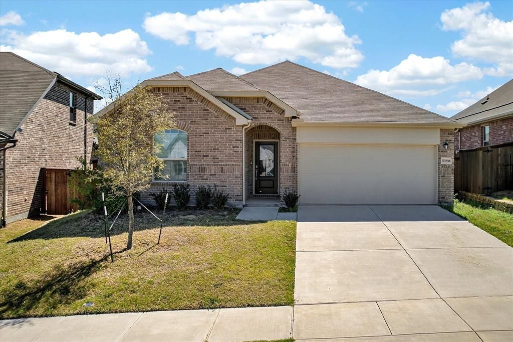 Photo of 11500 Woody Creek Trail, Aubrey, TX 76227 (MLS # 21180234)