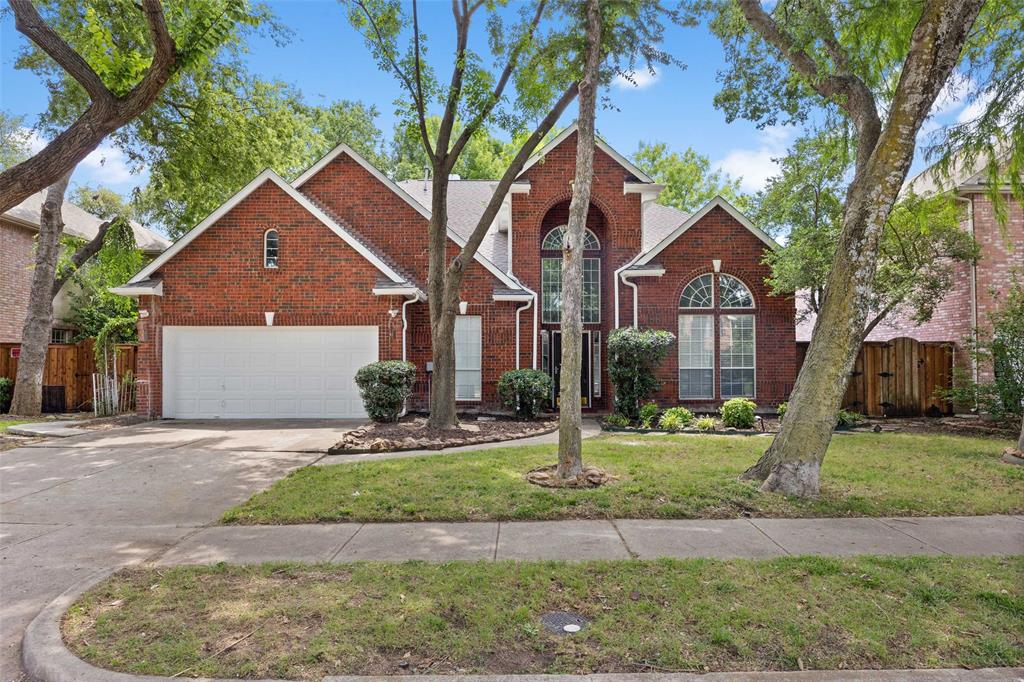 5901 Louisville Drive