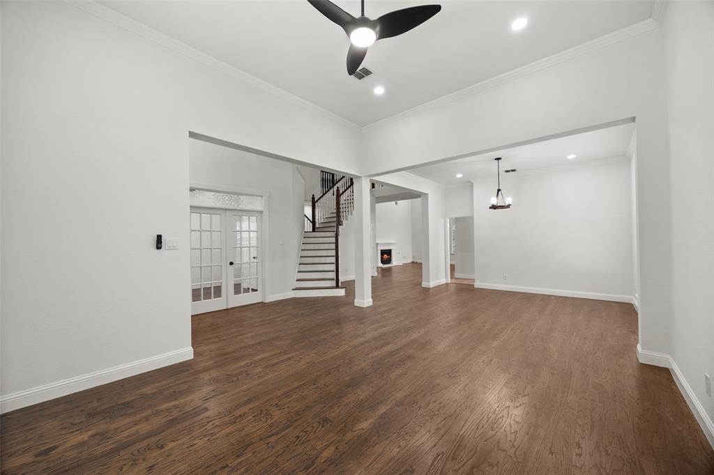 5901 Louisville Drive