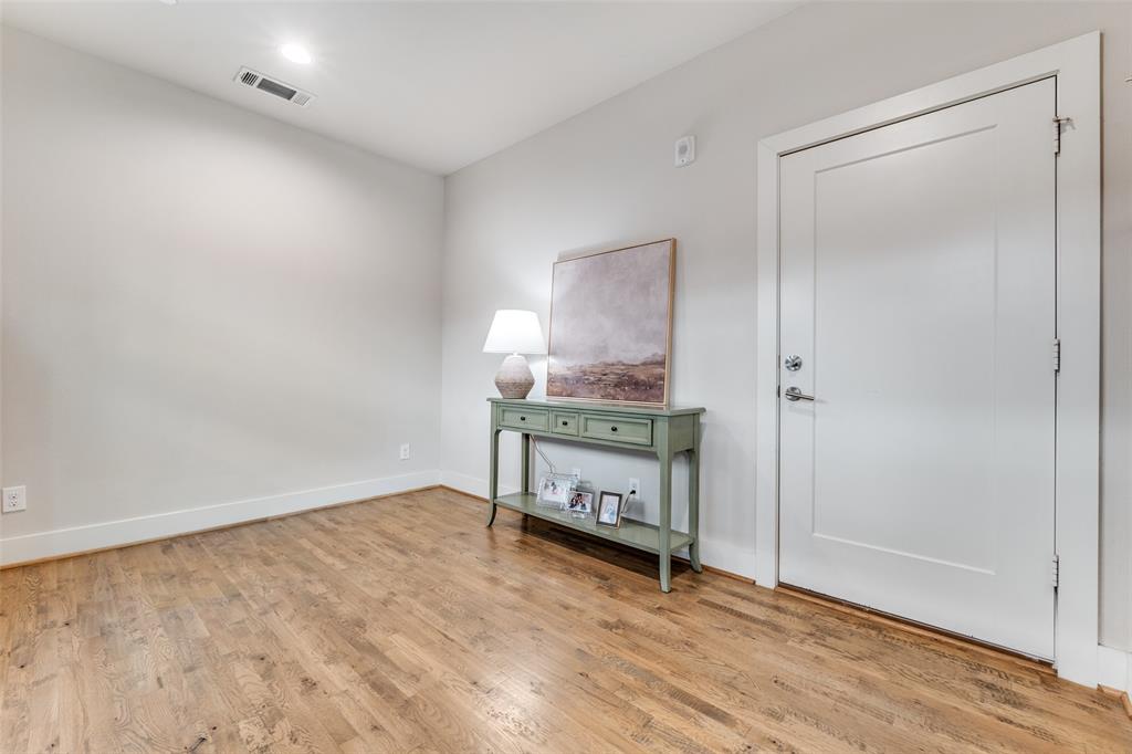 4914 Live Oak Street 4