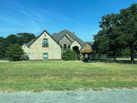 108 Oak Creek Drive Springtown TX 76082