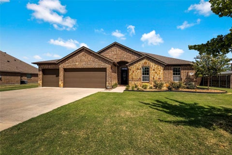 Photo of 341 Amber Lane, Nevada, TX 75173 (MLS # 21388219)