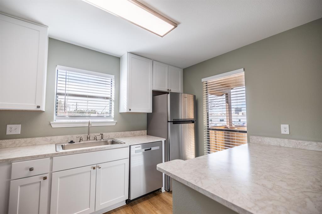 Cloisters Condo The - Residential