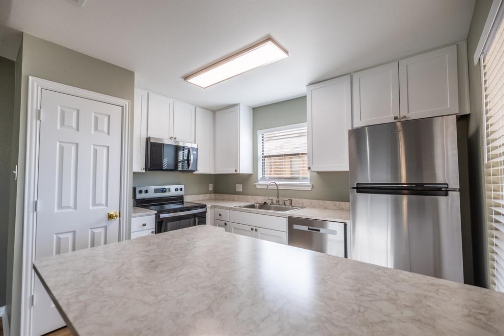 Cloisters Condo The - Residential