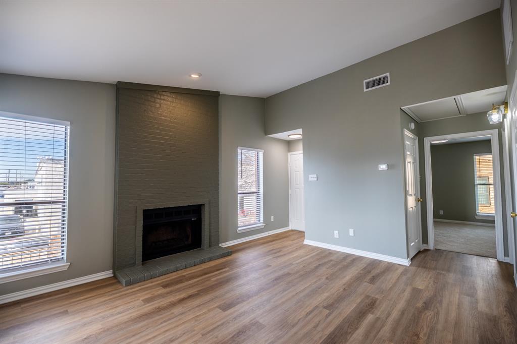 Cloisters Condo The - Residential