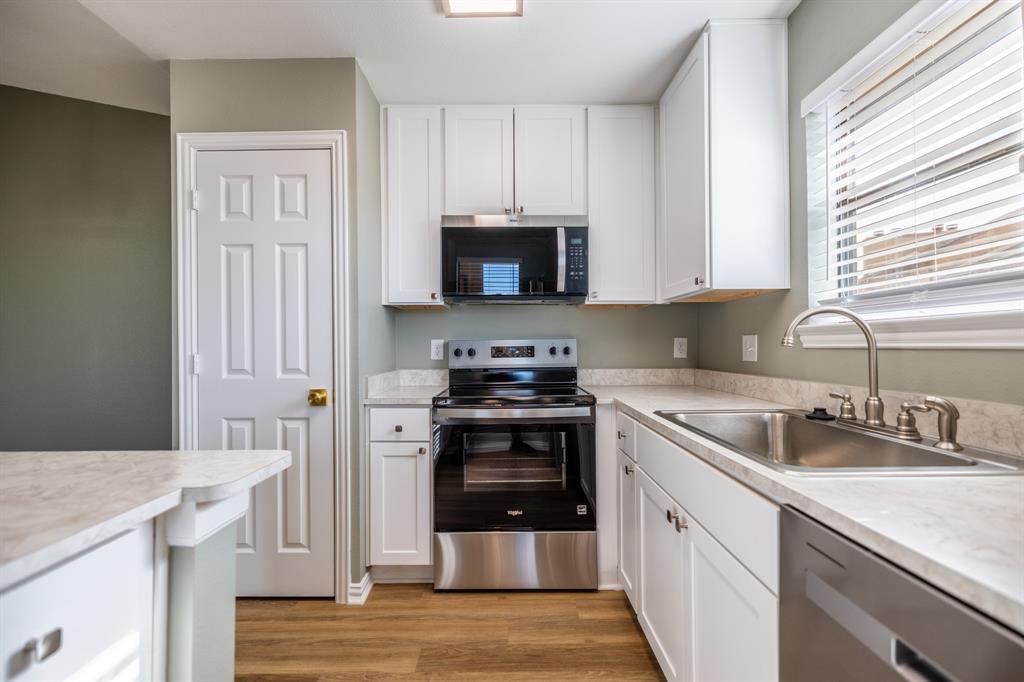 Cloisters Condo The - Residential