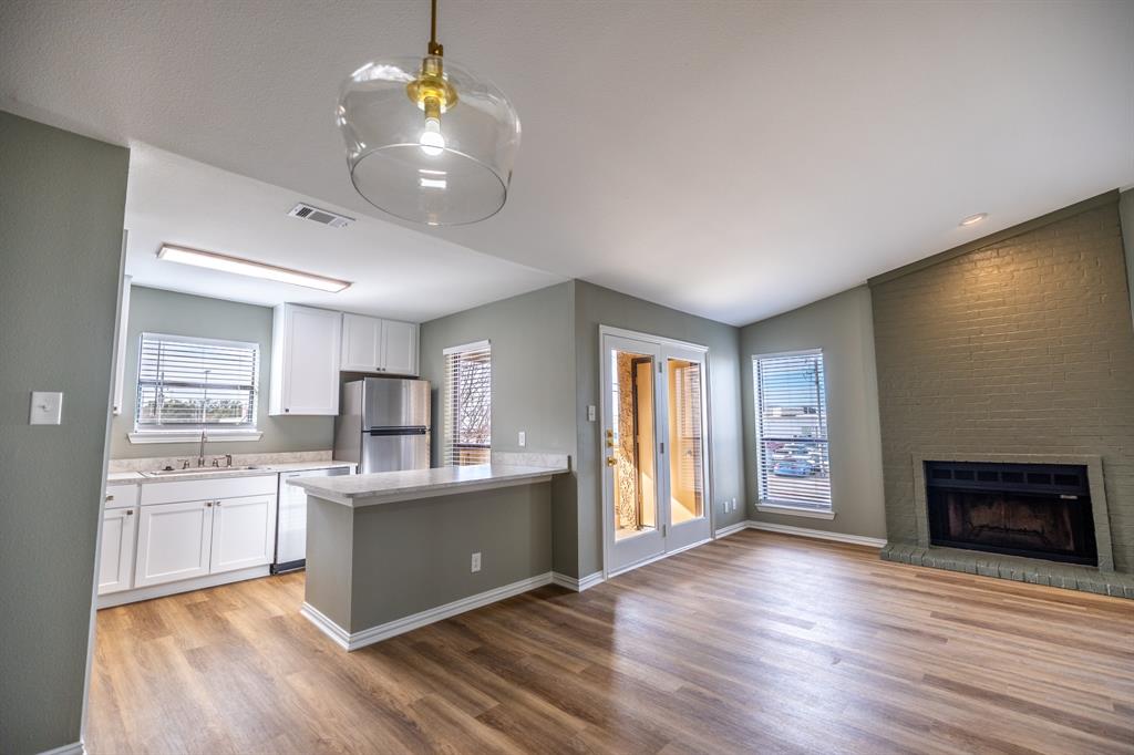 Cloisters Condo The - Residential