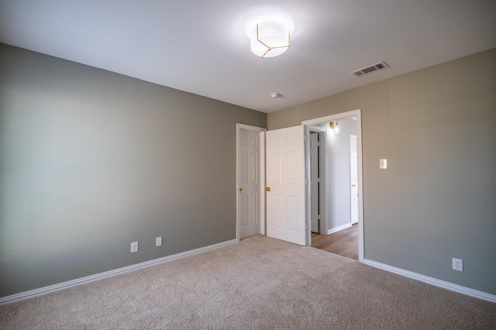 Cloisters Condo The - Residential