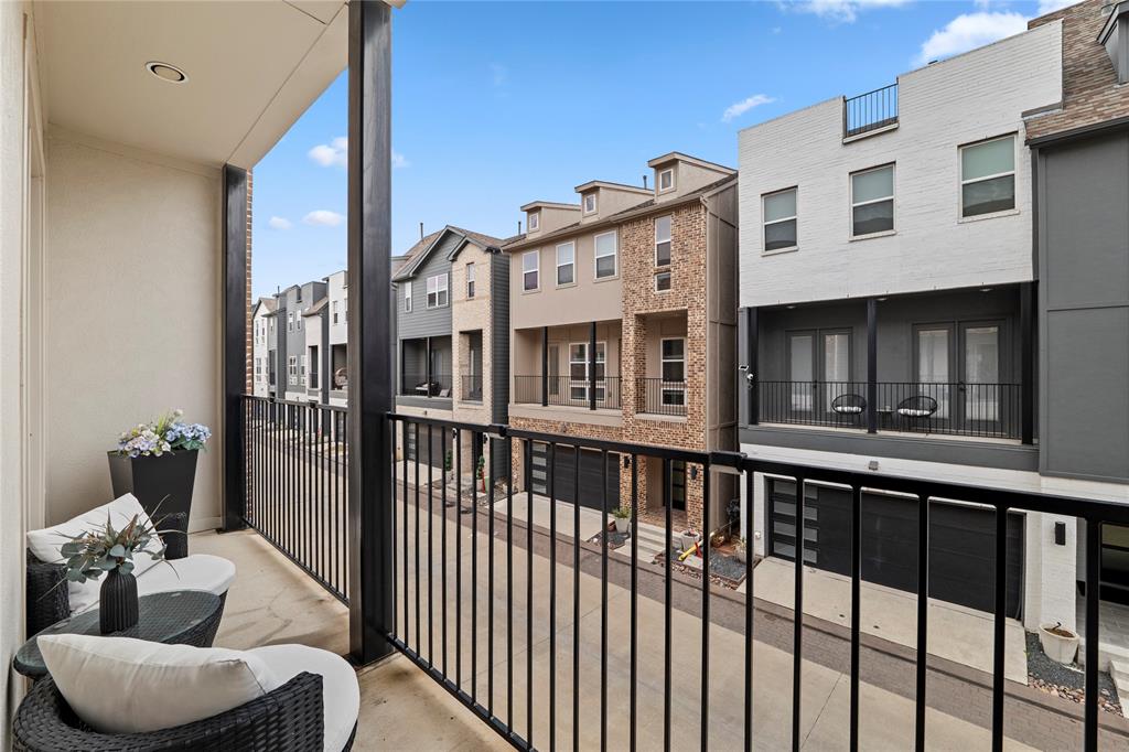 Soho Square Ph 1 - Residential