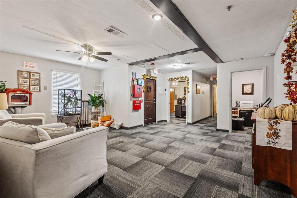 City Of Paris - Commercial Sale