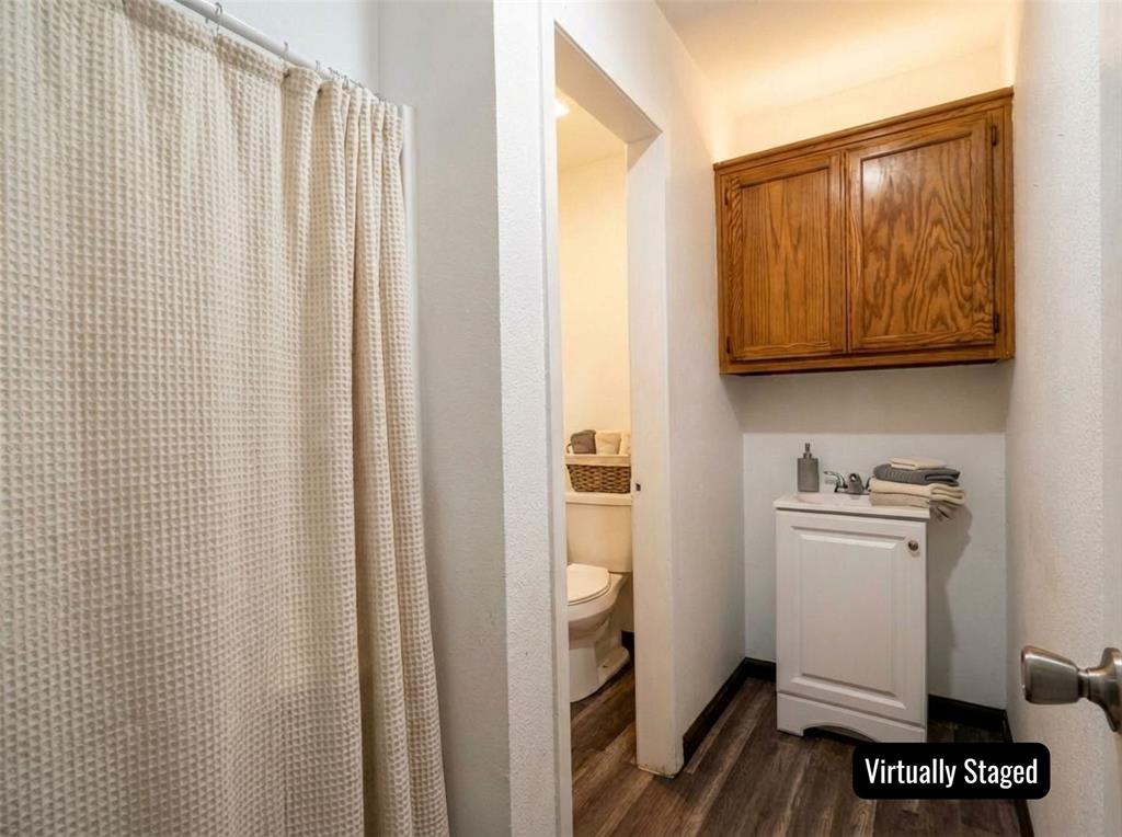 City Of Paris - Commercial Sale