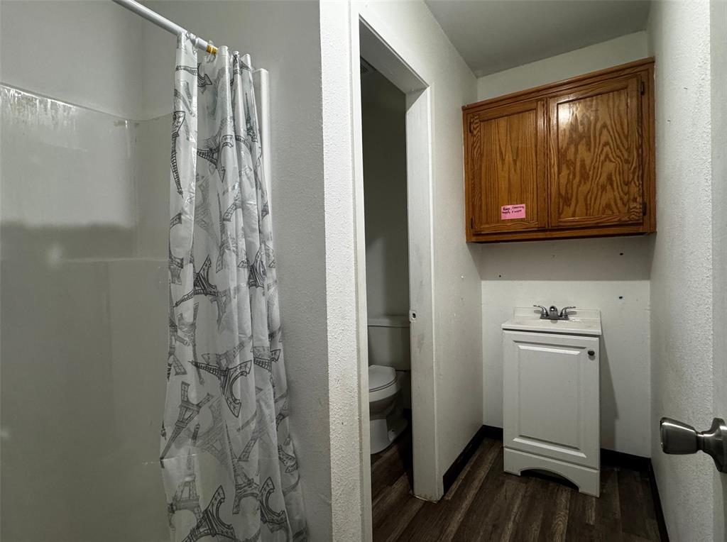 City Of Paris - Commercial Sale