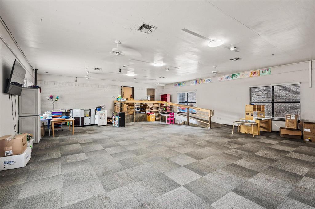 City Of Paris - Commercial Sale