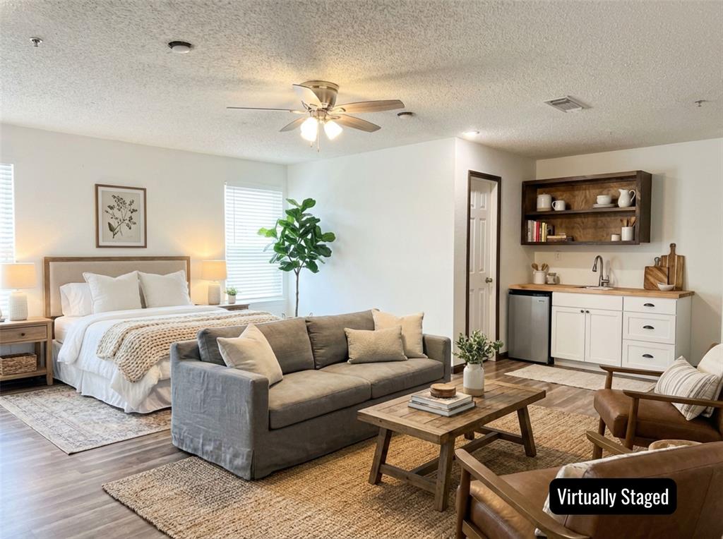 City Of Paris - Commercial Sale