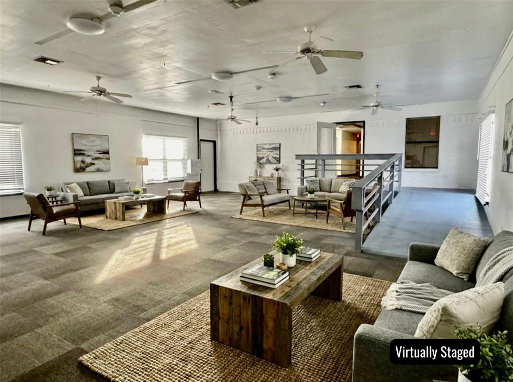 City Of Paris - Commercial Sale