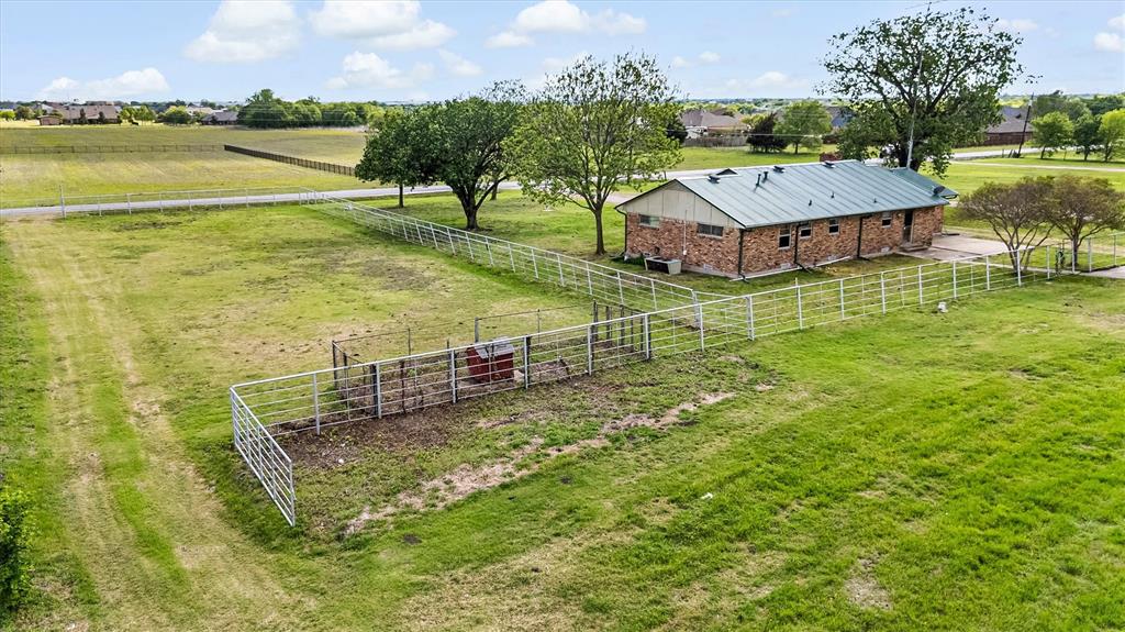 ABS A0064 A H BURNS SURVEY, TRACT 5, 7.5 ACRES - Residential