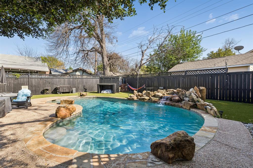 Mistletoe Heights Add - Residential