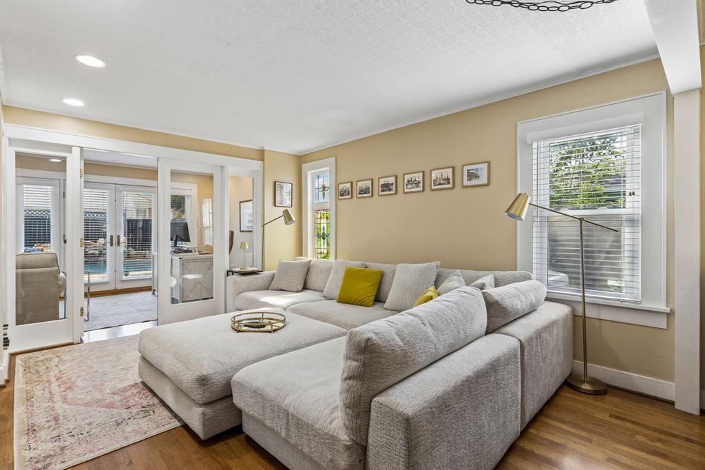 Mistletoe Heights Add - Residential