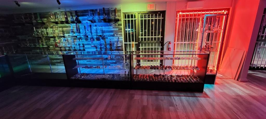 Millie Muse - Commercial Sale