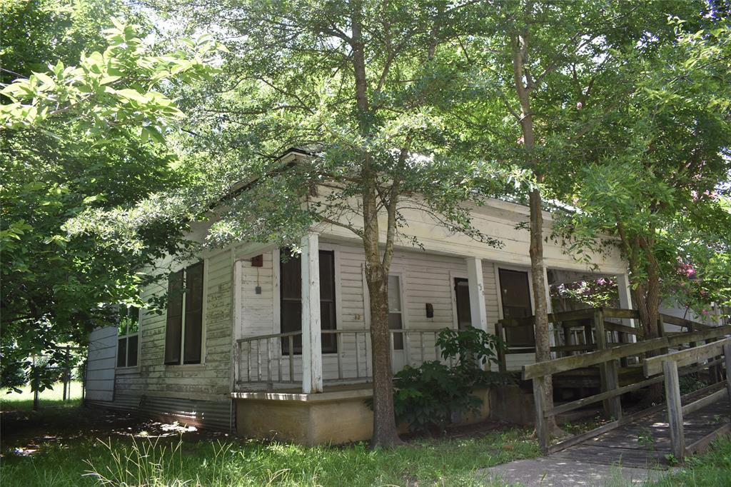 630 9th Street SE