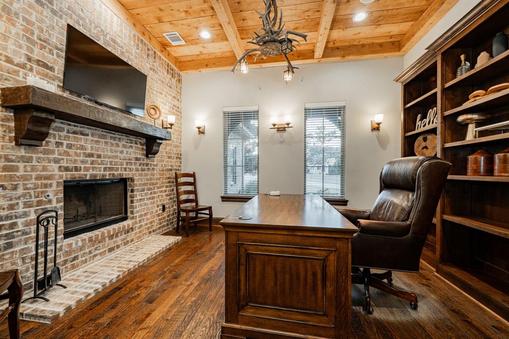 Stoneleigh Ph Four - Residential