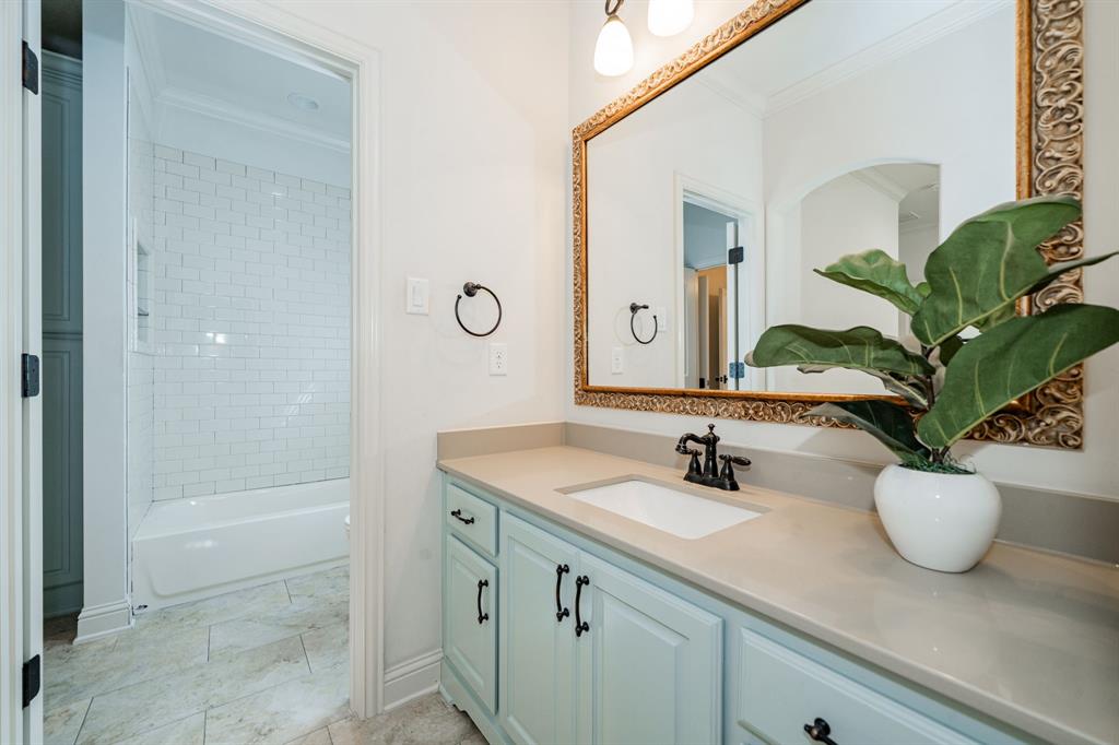 Stoneleigh Ph Four - Residential