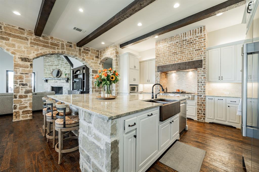 Stoneleigh Ph Four - Residential