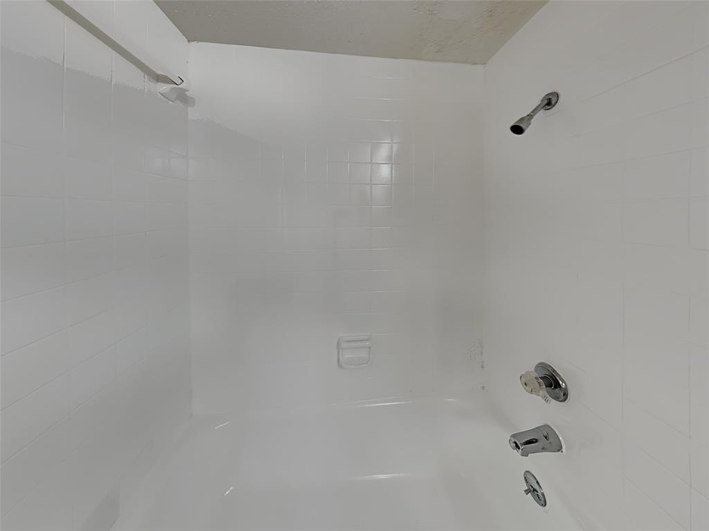 ROYAL LANE HIGHLANDS CONDOS - Residential